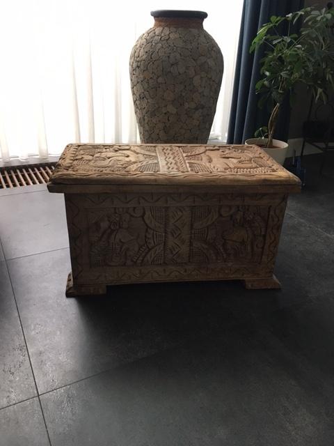 TE KOOP: fraaie houten handgestoken boekenkist, Antiek en Kunst, Antiek | Meubels | Kasten, Ophalen