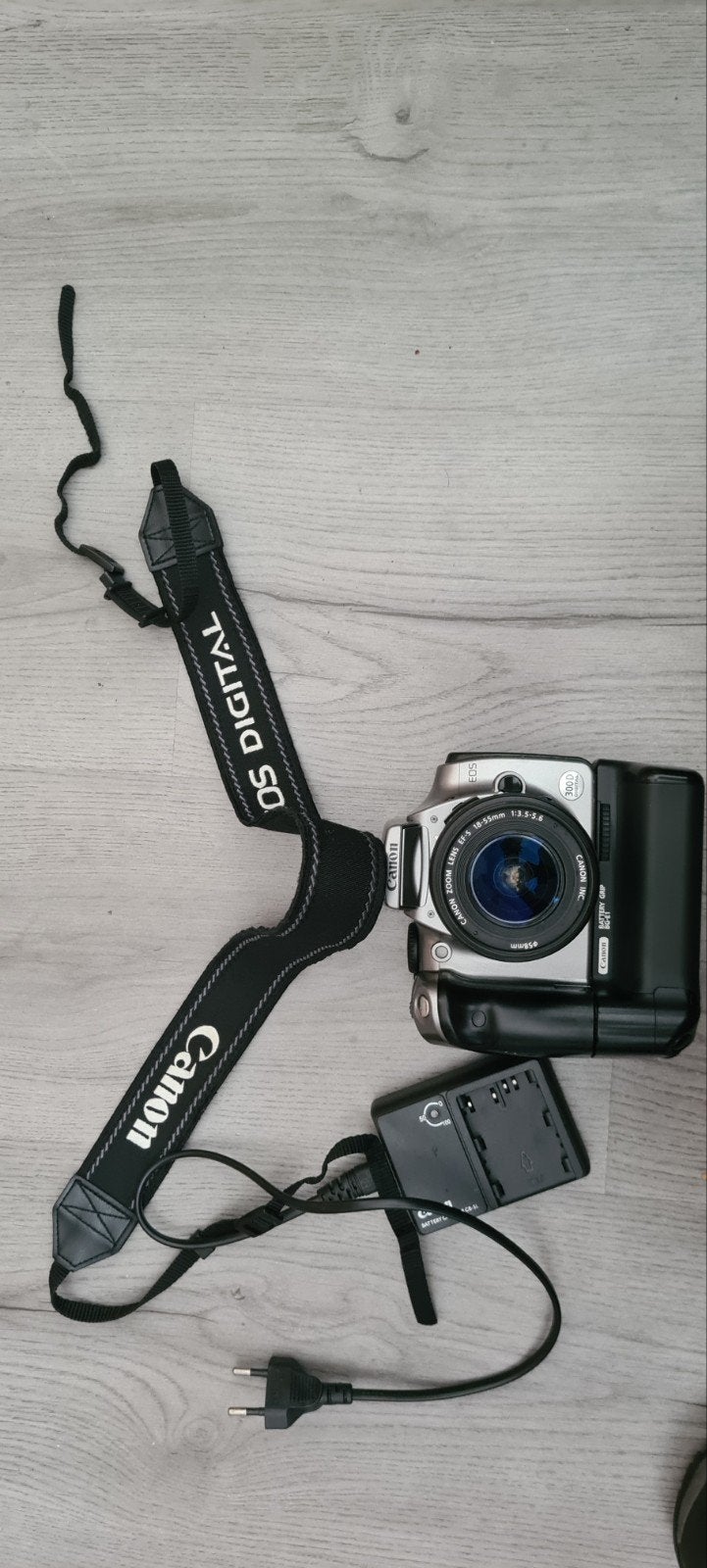 Canon EOS 300D Spiegelreflexcamera met 18-55mm lens, Gebruikt, Spiegelreflex, Canon, Ophalen of Verzenden