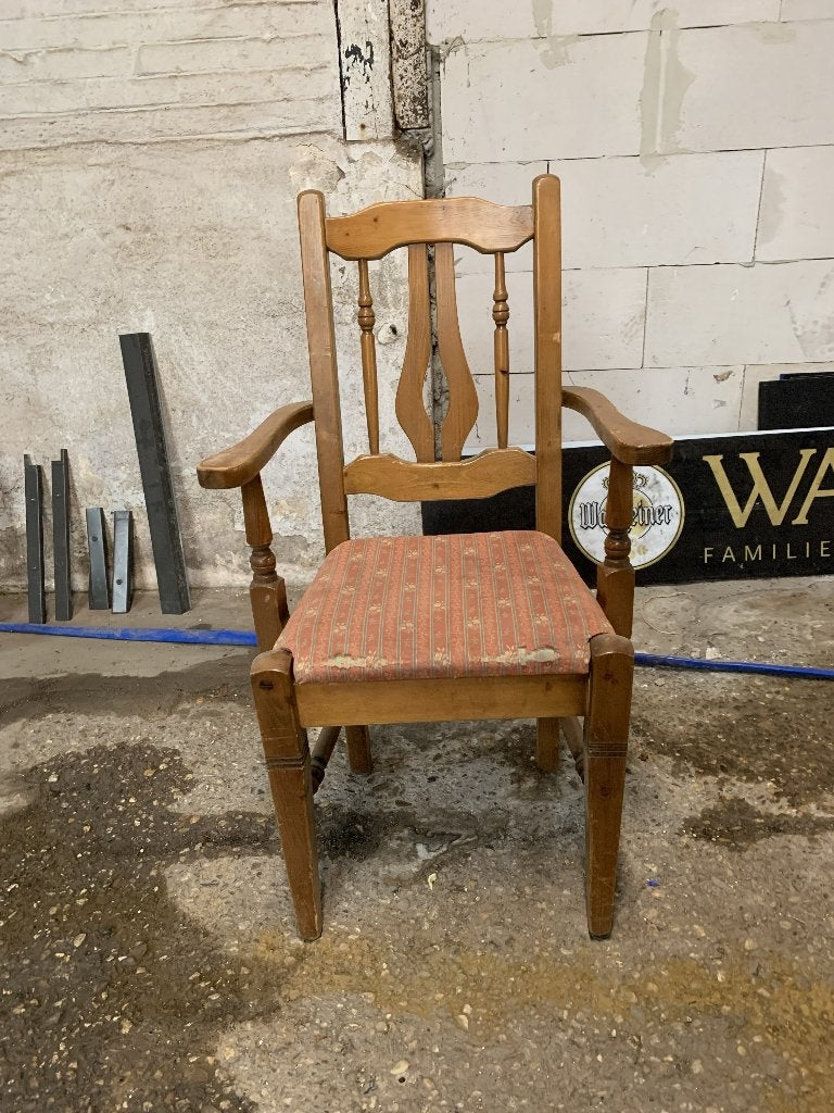 6 Vintage Houten Armstoelen / Spijlenstoelen, Ophalen