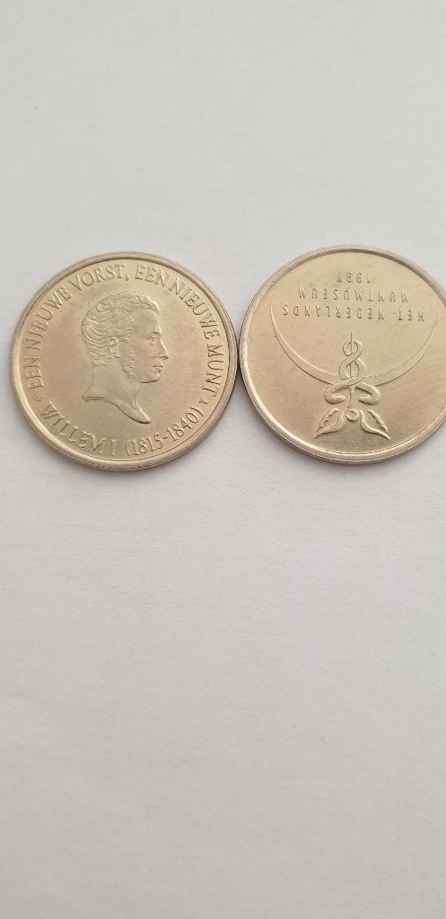 2974 een nieuwe vorst een nieuwe munt 1815-1840 willem I, Verzenden, Overige materialen
