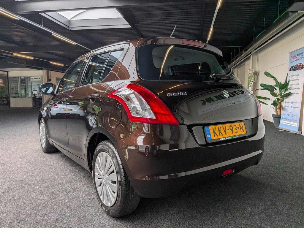 Suzuki SWIFT 1.2 Bison Brown | 38.440 KM | Cruise | *Carplay, Voorwielaandrijving, Stof, Gebruikt, 4 cilinders