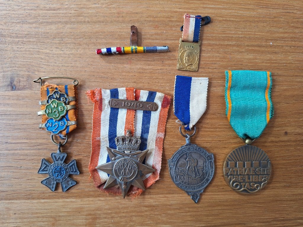 Nederlandse Medailles, Onderscheidingen, KNIL, Ophalen of Verzenden, Overige materialen, Nederland