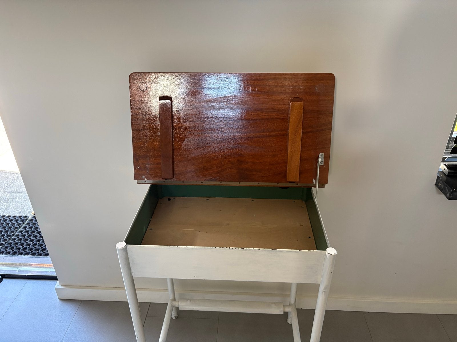 Vintage schoolbankje / bureau met opbergruimte, Ophalen