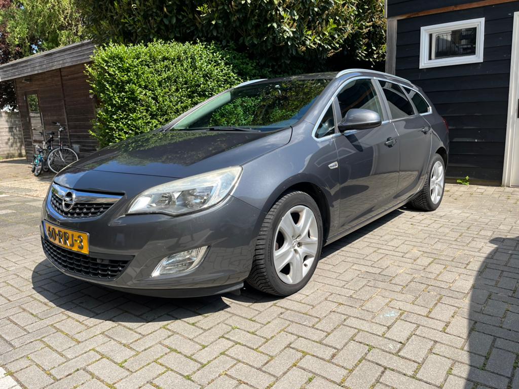Opel Astra 1.4 Turbo 103KW Sp.tourer AUT 2011 Grijs, 15 km/l, 4 cilinders, Origineel Nederlands, 1364 cc