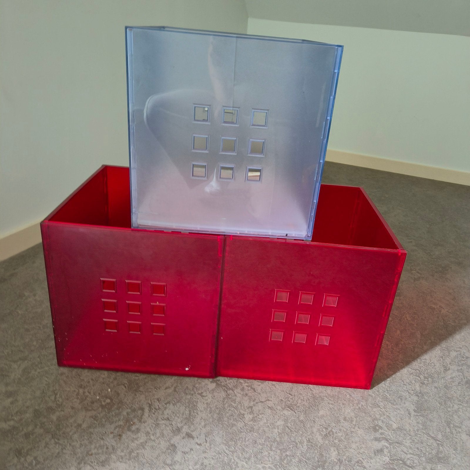 Kallax bakken Lekmann 2x rood en 1 blauw doorzichtig, Ophalen, Minder dan 50 cm, Minder dan 50 cm