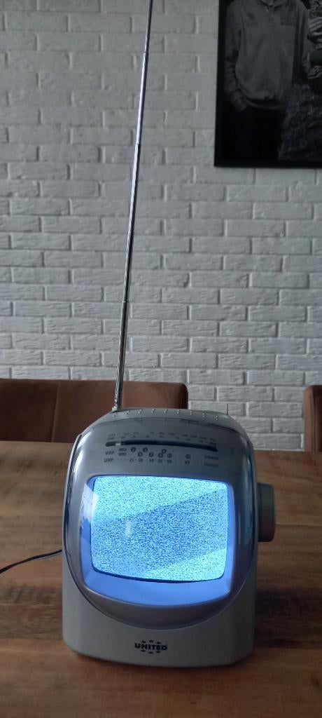 Kleine zwart wit tv, Overige merken, 50 Hz, Ophalen of Verzenden, Zo goed als nieuw