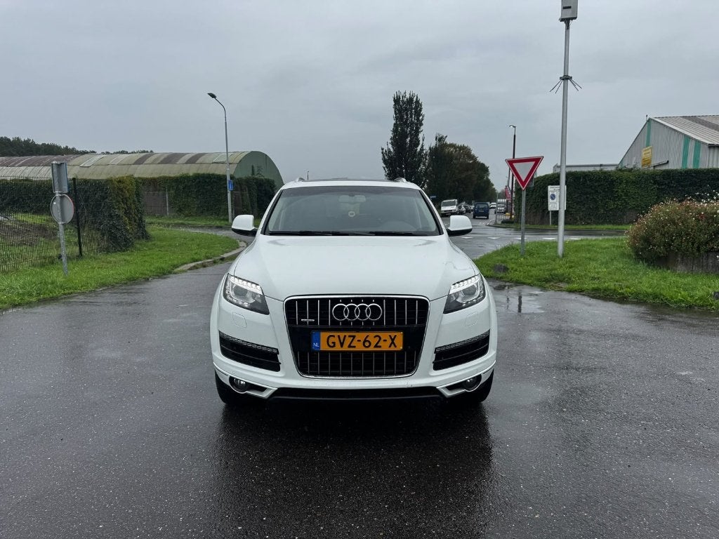 Audi 2015 Wit 3 MAANDEN GARANTIE!!!, Auto's, Automaat, 7 stoelen, Wit, Bedrijf