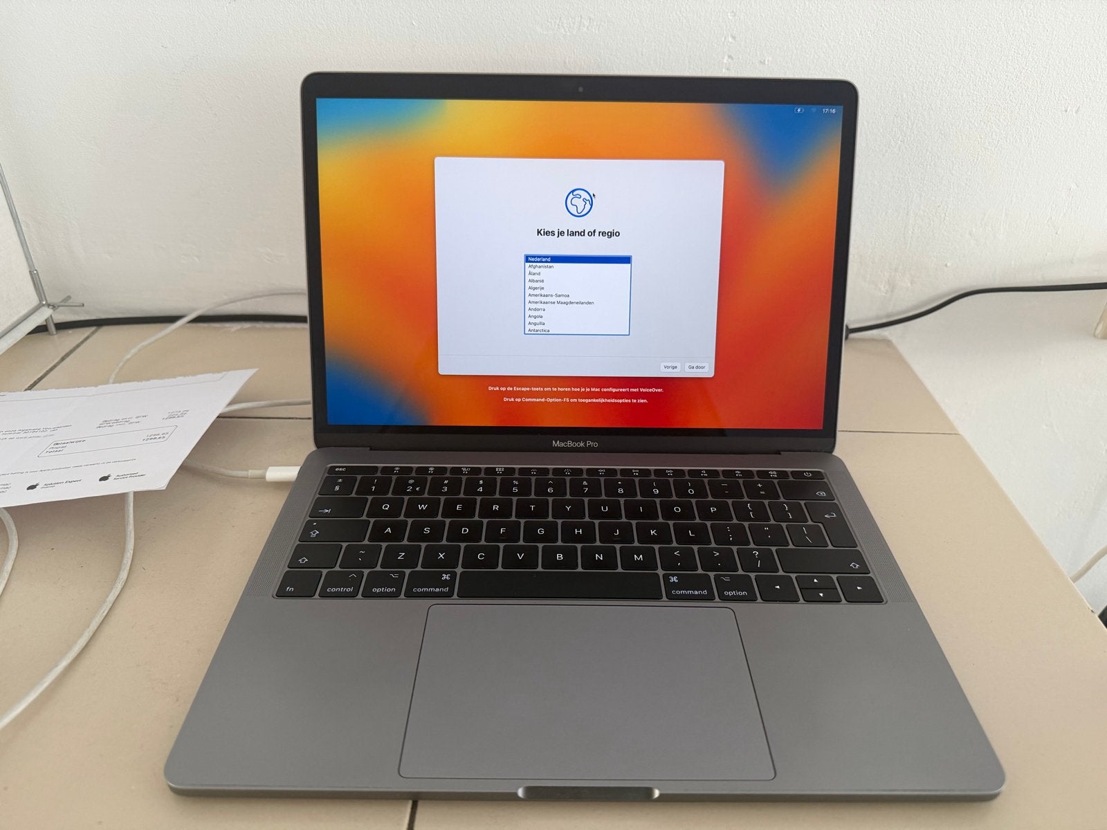 MacBook Pro 13 inch Space Gray  2019 – i5 – 8GB – 128GB SSD, Computers en Software, Apple Macbooks, Qwerty, 13 inch, 512 GB, Zo goed als nieuw