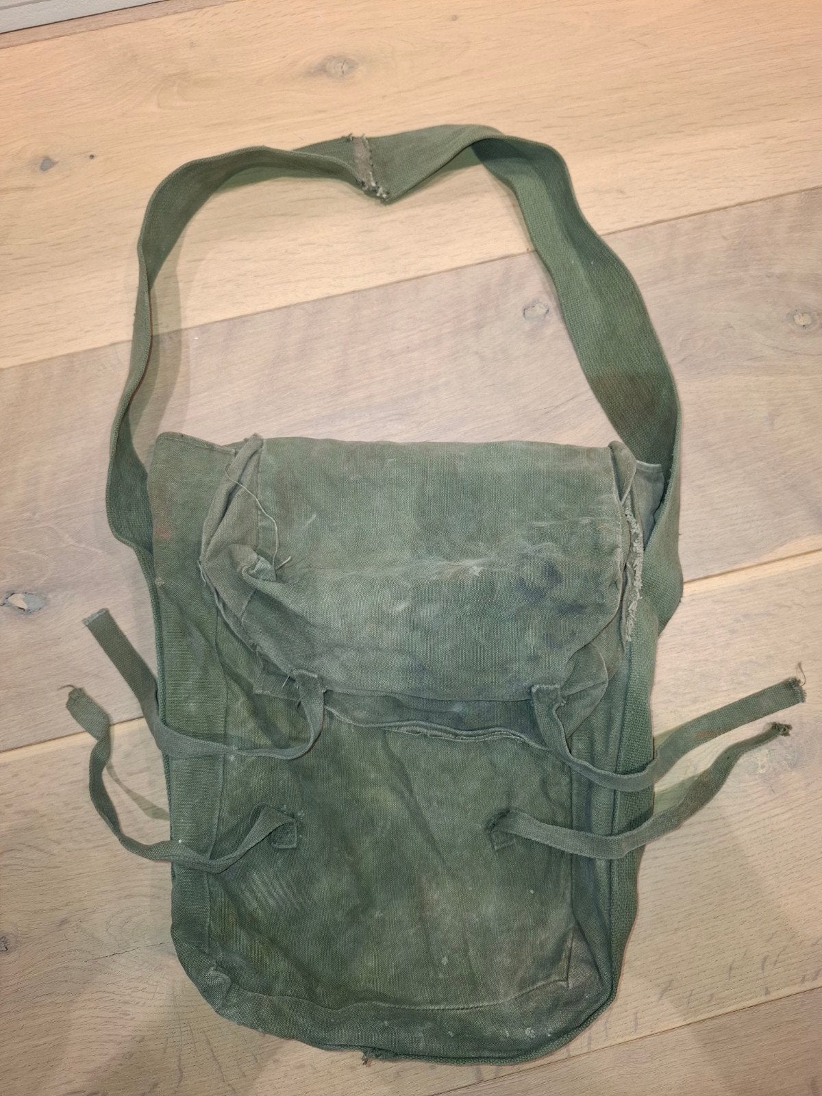 Originele Amerikaanse WW2 demolition satchel bag.
Duidelijk, Verzamelen, Ophalen of Verzenden, Amerika