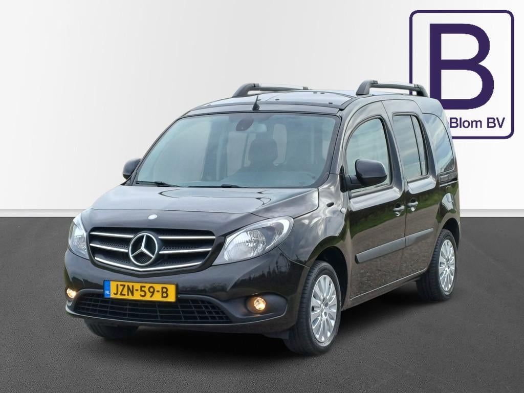 Mercedes-Benz Citan 112 Ambiente /Clima/Navi/Cruise/Camera/P, Auto's, Mercedes-Benz, Stof, Gebruikt, 116 pk, Zwart