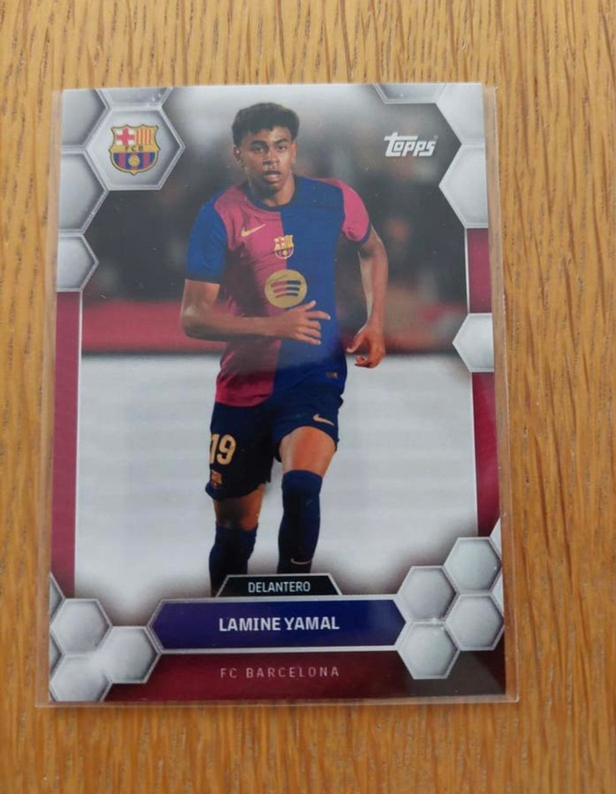 Lamine Yamal Rookie Card FC Barcelona Topps, Ophalen of Verzenden, Zo goed als nieuw, Plaatje