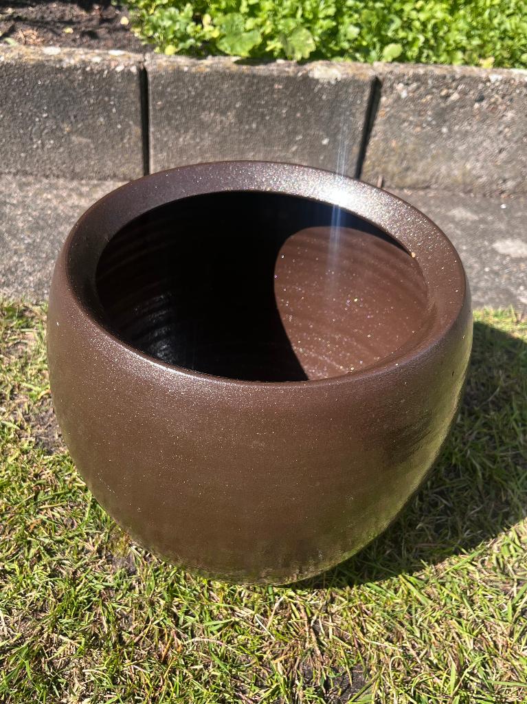 Grote bruine bloempot plantenpot, Tuin en Terras, Bloempotten, Ophalen, Rond, Zo goed als nieuw, Aardewerk