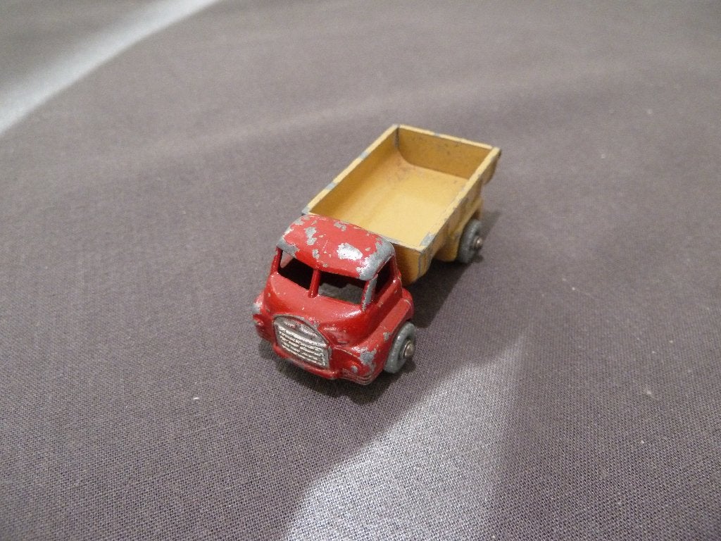 LESNEY:  BEDFORD TIPPER     € 5.=, Ophalen of Verzenden, Gebruikt, Bus of Vrachtwagen