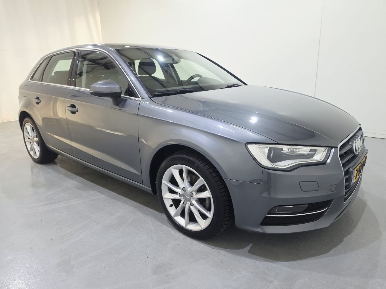 Audi A3 Sportback 1.2 TFSI Pro Line Plus (bj 2014), Audi, Zilver of Grijs, Auto-Union-Straße  1 ,85057, Ingolstadt, Deutschland