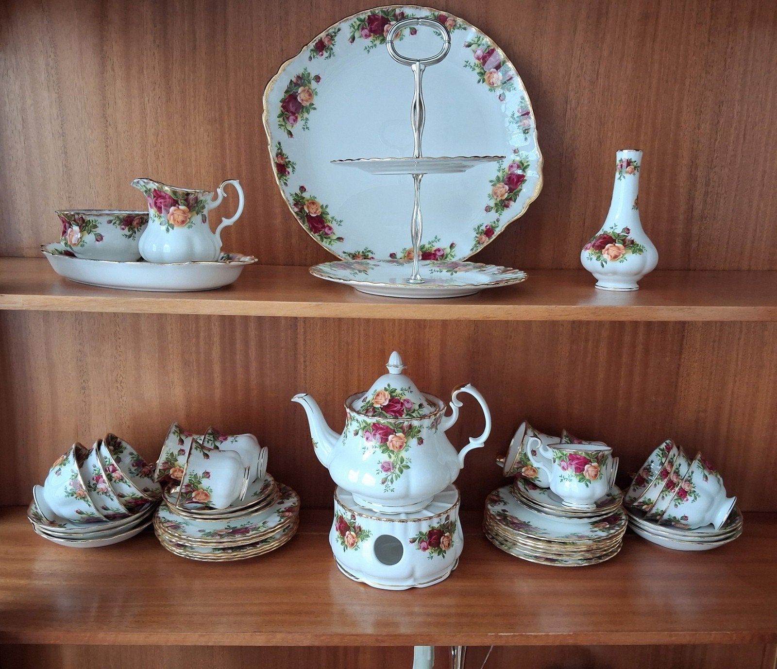 Royal Albert /Country Roses/Serviesdelen, Kop en/of schotel, RA, Ophalen of Verzenden, Zo goed als nieuw
