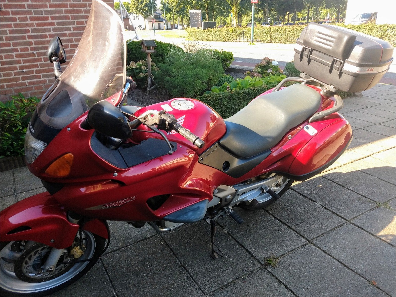 Honda Deauville 650, Motoren, Motoren | Honda, Cardan-aandrijving, 2 cilinders, Motorrijbewijs A, Gebruikt