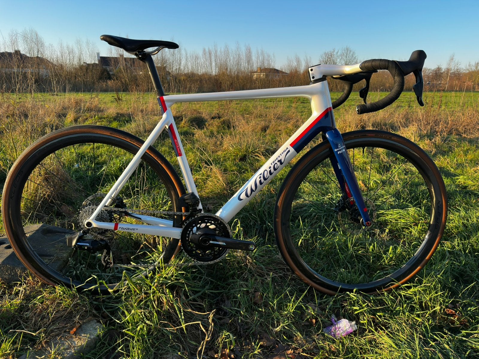 Wilier Verticale, Carbon, Zo goed als nieuw, Meer dan 20 versnellingen, 53 tot 57 cm