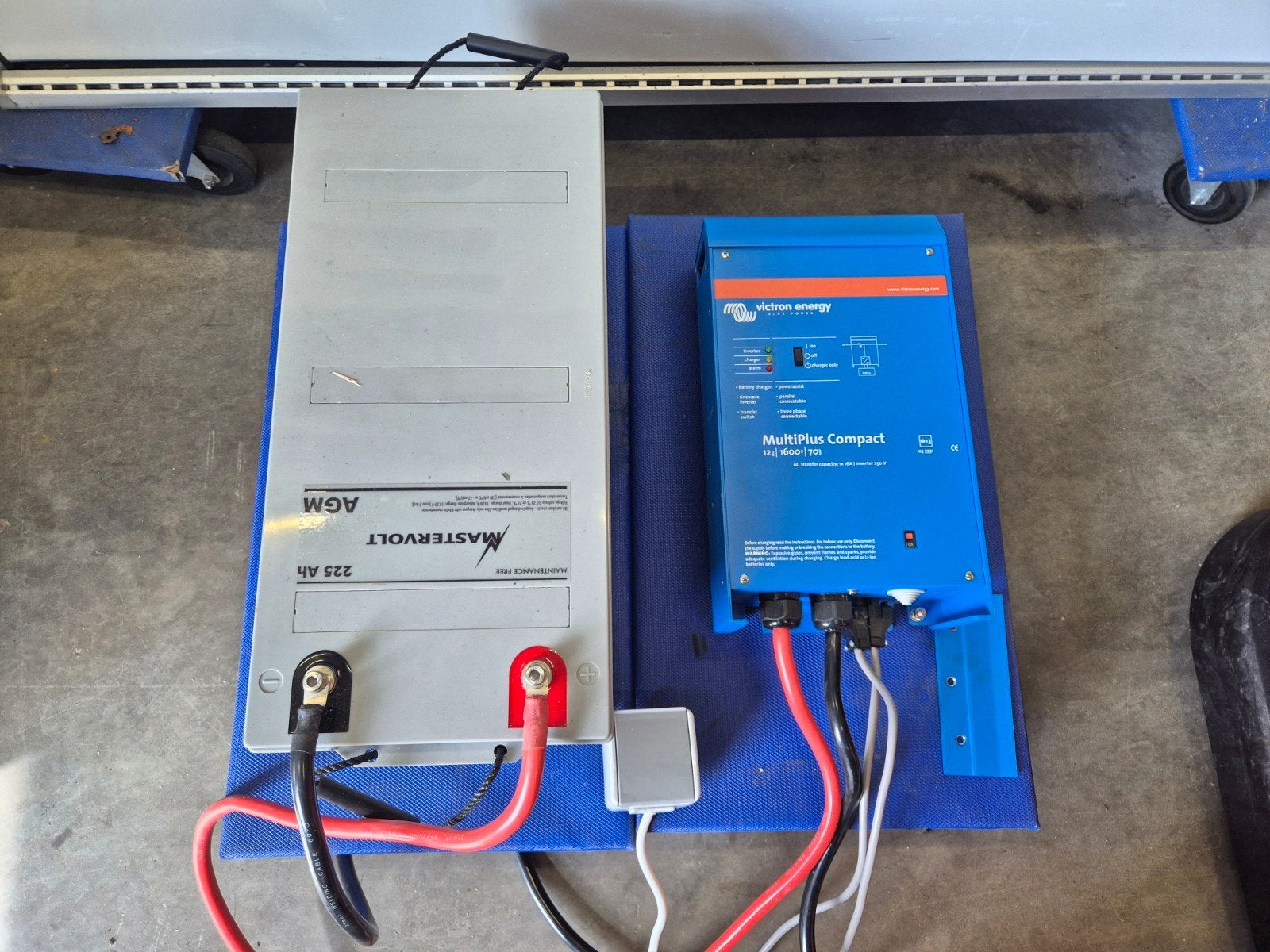 victron 12 1600 multiplus mastervolt agm 225 ah accu, Ophalen