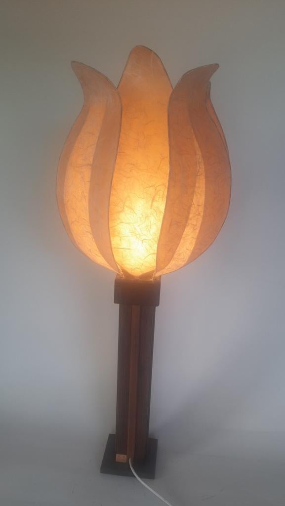 Tulp vloer/tafellamp design Mark Croes,lees de beschrijving, Ophalen of Verzenden, Hout