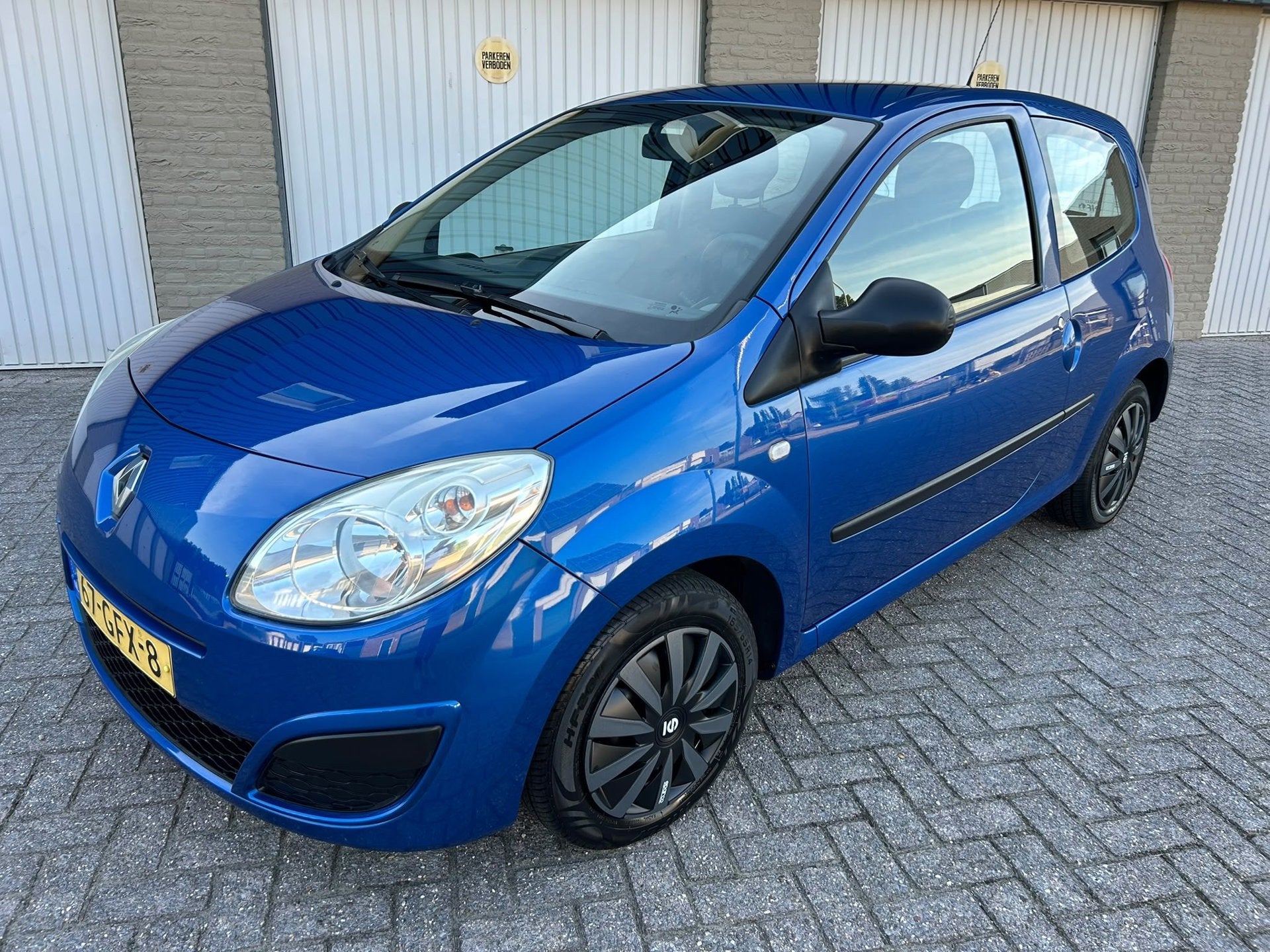 Renault Twingo 1.2 Authentique, Auto's, Voorwielaandrijving, Twingo, Gebruikt, 31 €/maand
