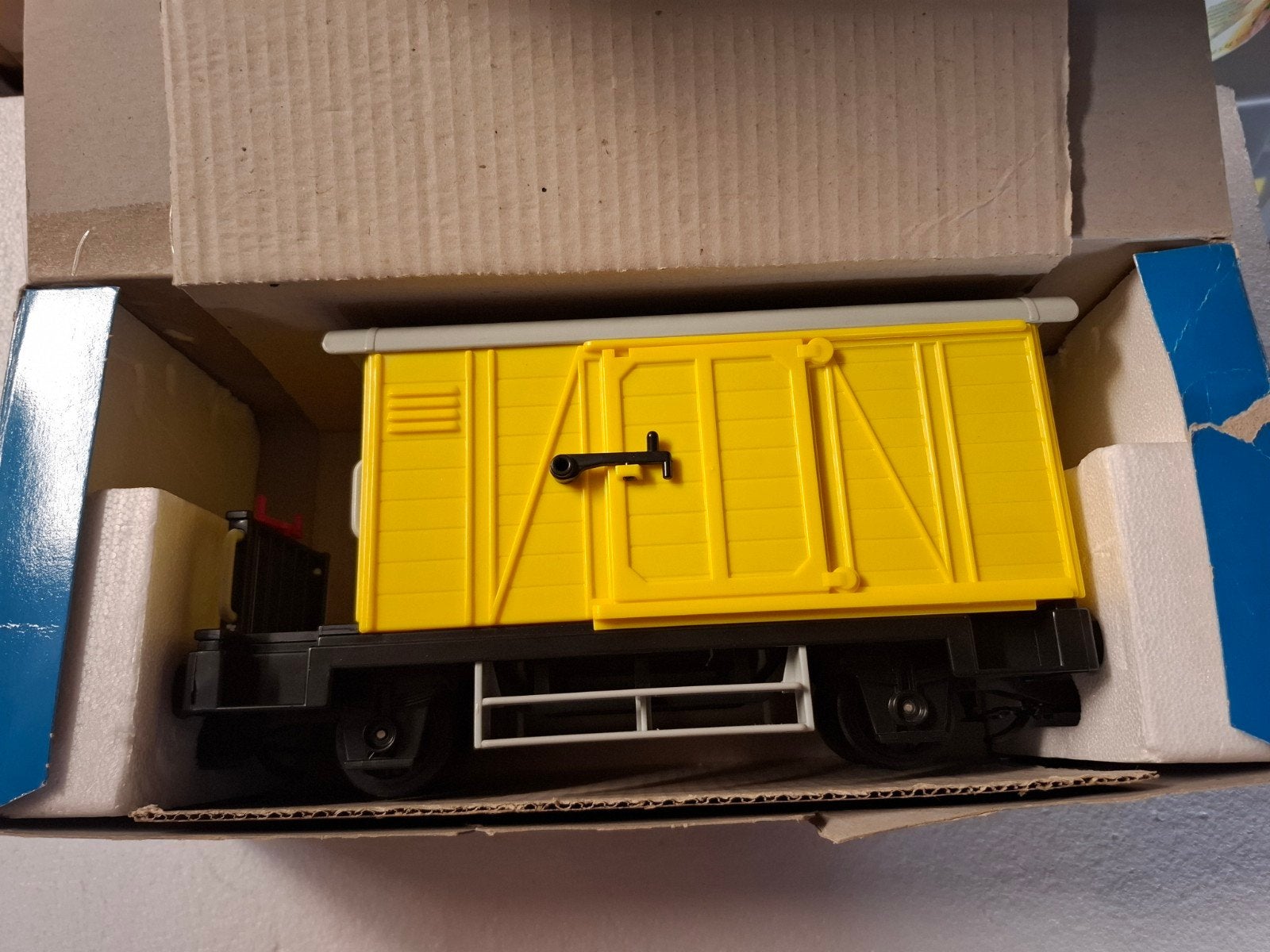 Playmobil lgb gele goederen wagon, Gelijkstroom, Wagon, Ophalen of Verzenden, Zo goed als nieuw