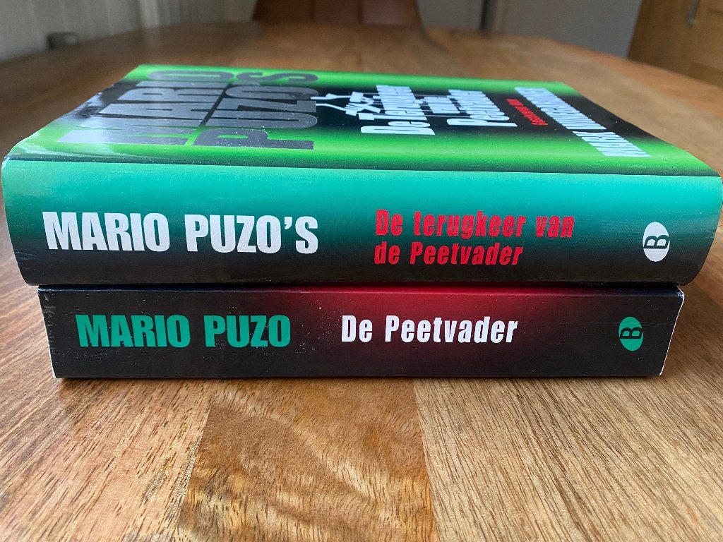 Mario Puzo - 2 boeken (set prijs €3,50), Boeken, Thrillers, Zo goed als nieuw, Nederland, Ophalen of Verzenden