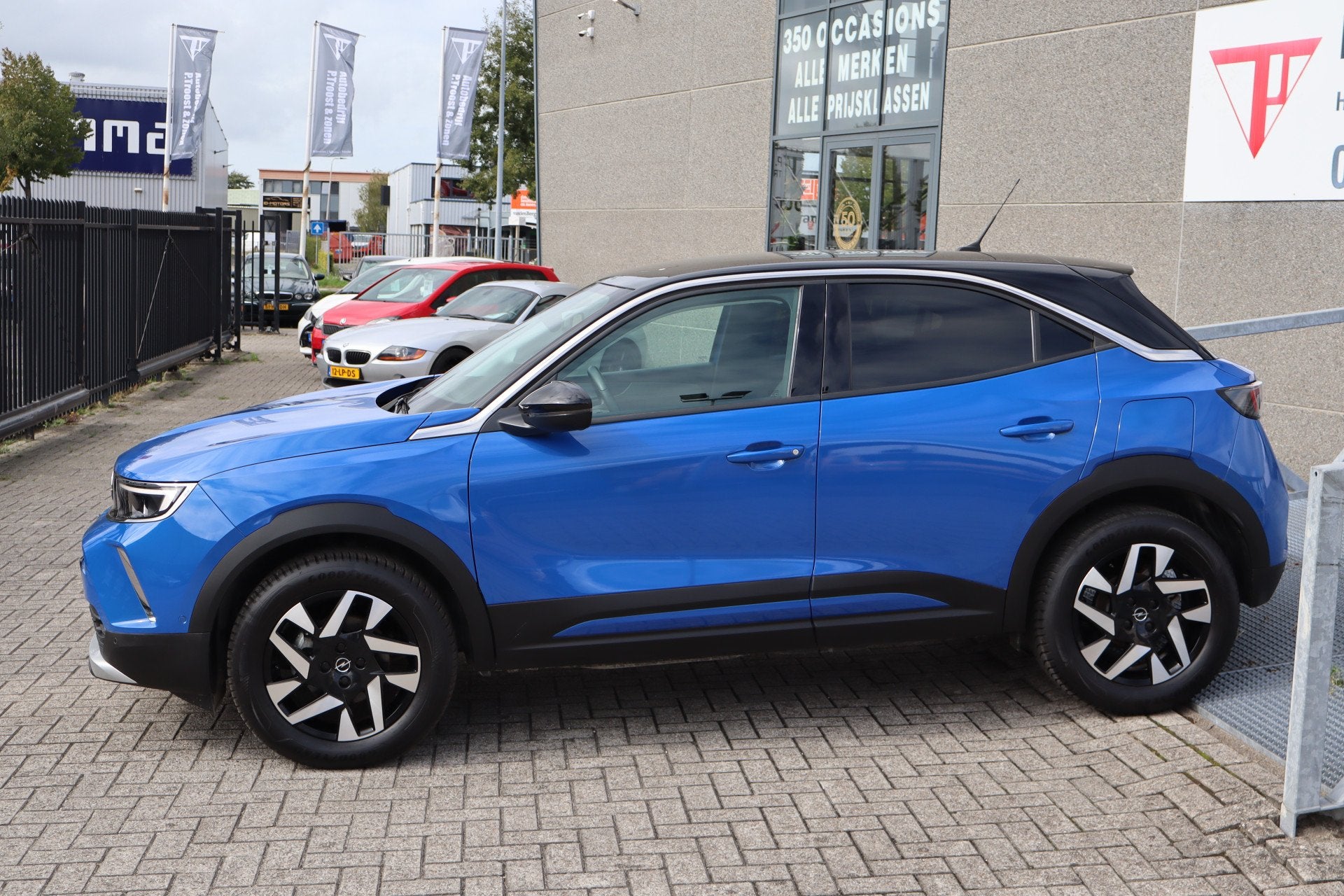 Opel Mokka 1.2 Turbo GS Line Stoelverwarming/Lane assist/Stu, Auto's, 12 maanden, Gebruikt, 1199 cc, Blauw