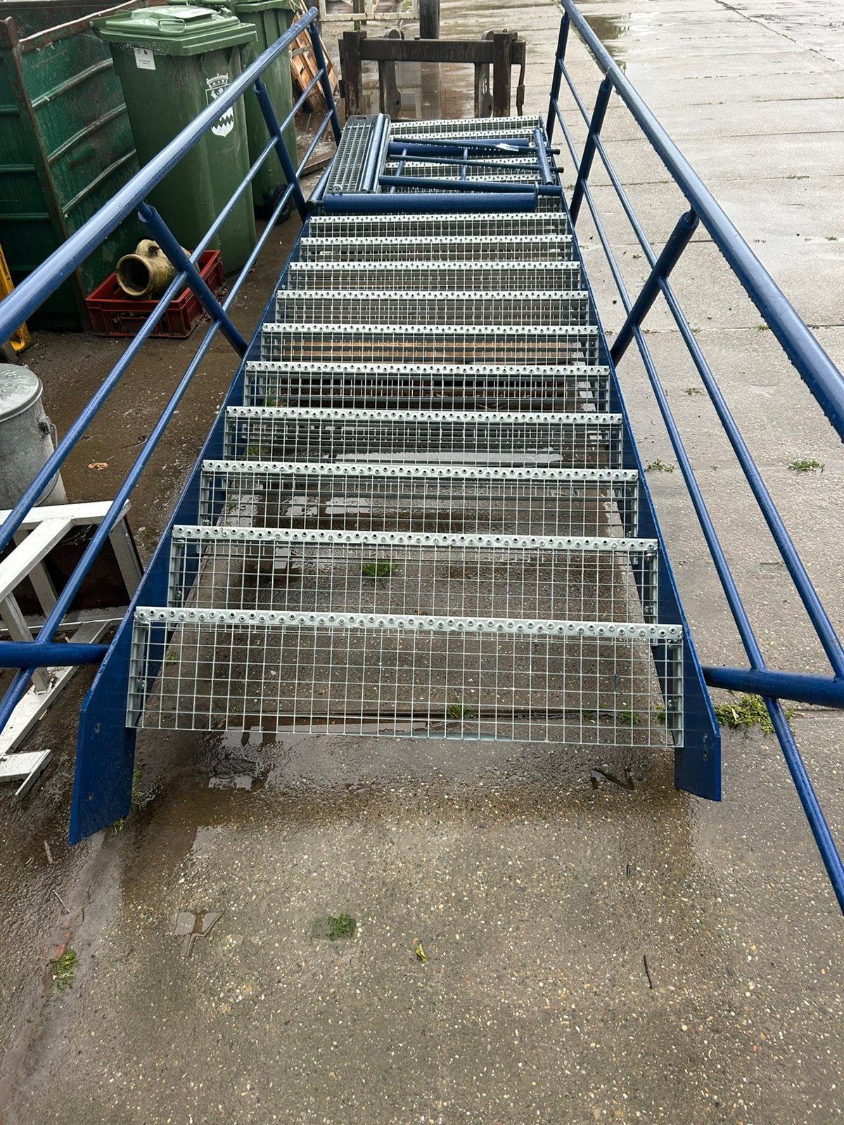Stalen trap, Doe-het-zelf en Verbouw, Ophalen, 2 tot 4 meter