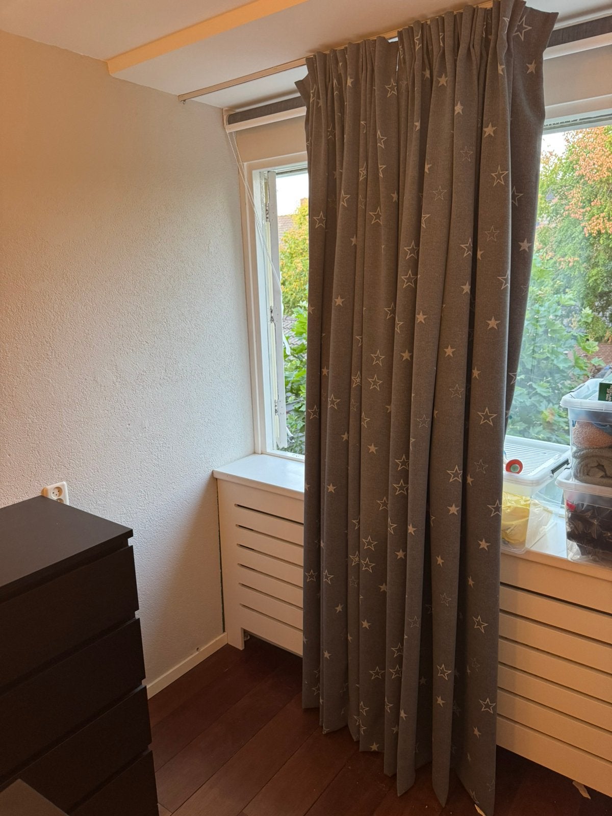 Gordijnen baby / kinderkamer, Ophalen, Zo goed als nieuw, Grijs, Rolgordijn
