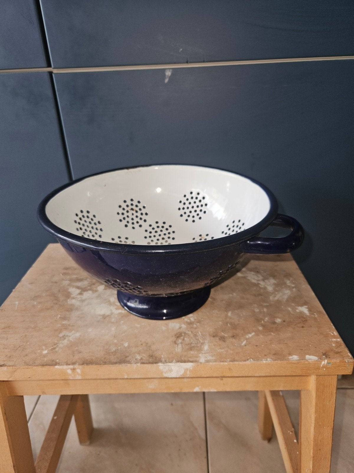 Vintage geëmailleerd vergiet - donkerblauw, Ophalen