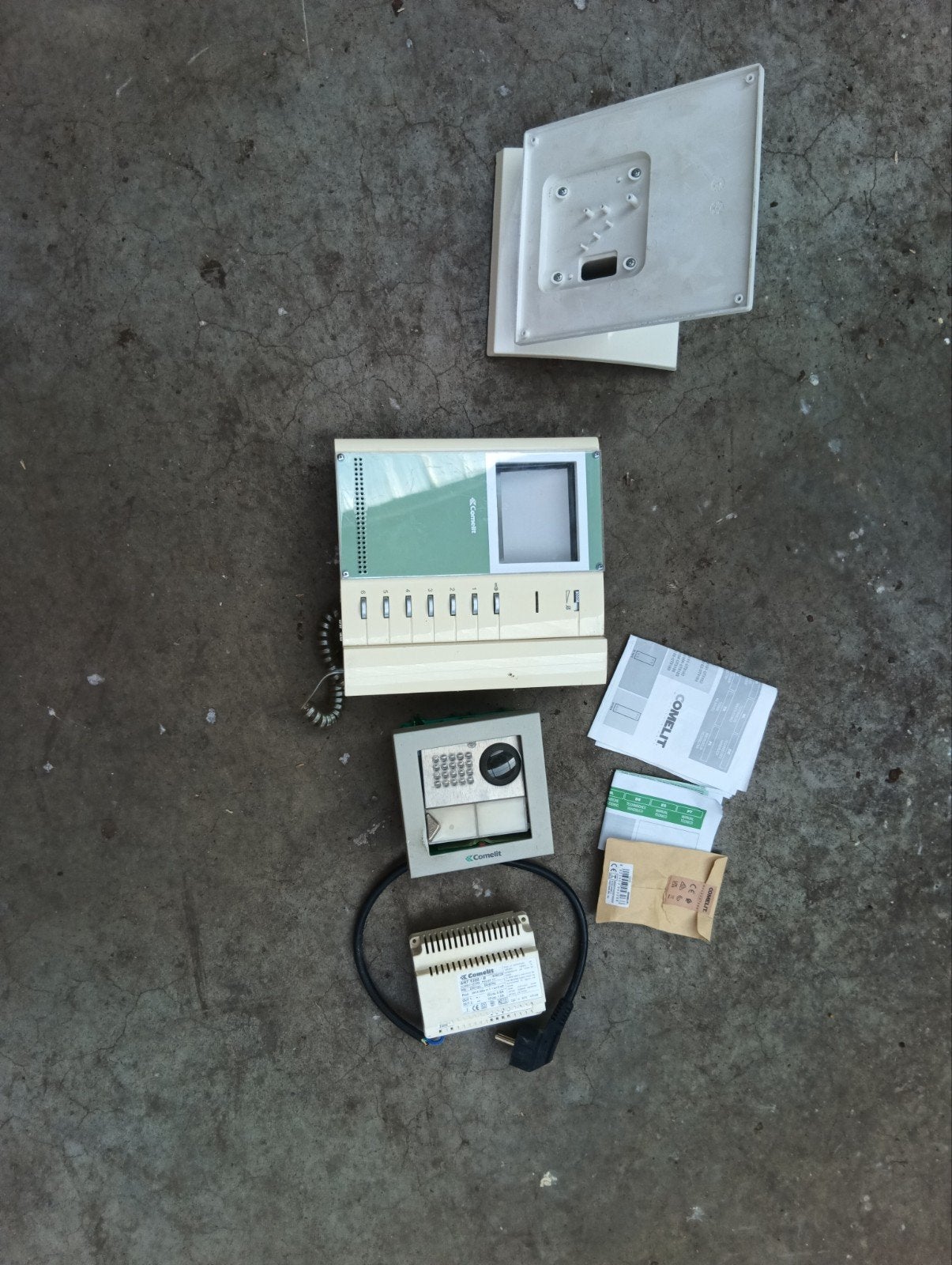 Comelit intercom systeem met buitenpost en voeding, Ophalen of Verzenden