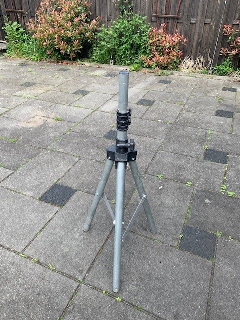 Statief voor de schotel, Ophalen, Gebruikt