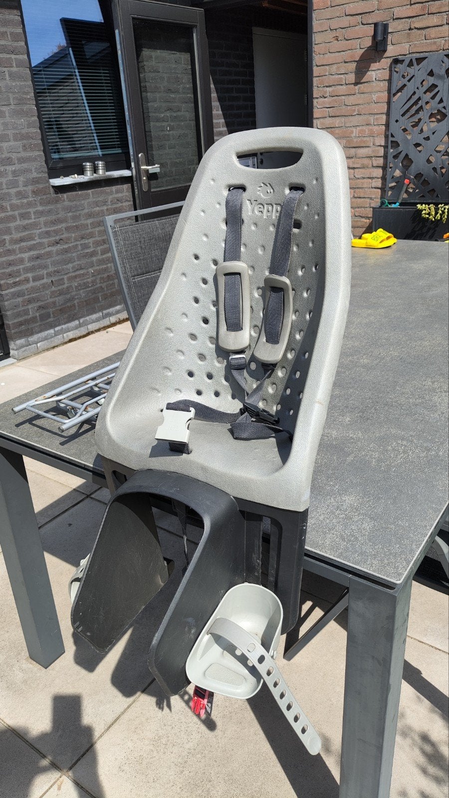 Yepp Achterzitje Fietsstoeltje - Grijs, Achterzitje, Yepp, Ophalen, 15 t/m 25 kg