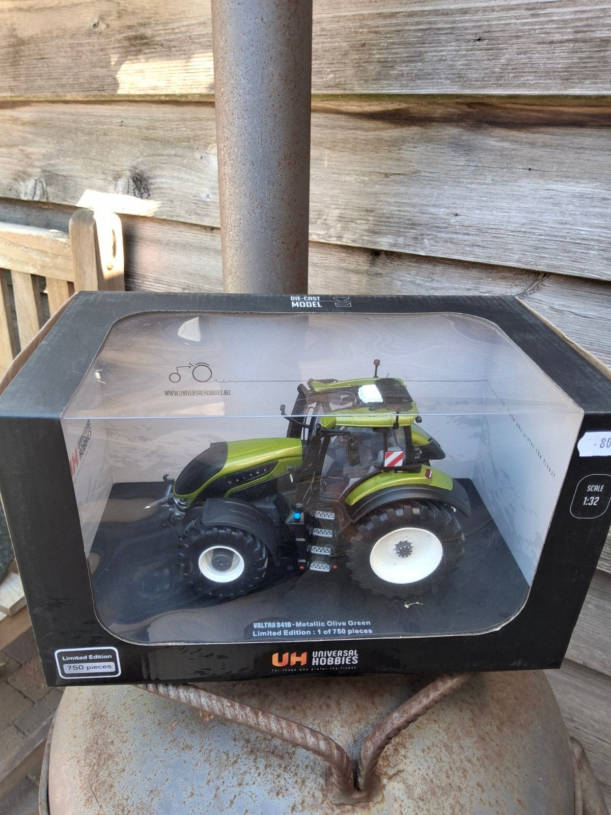 Valtra 8418 Metallic Olive Green Schaalmodel 1:32, Overige merken, Info@universalhobbies.fr, Onbekend adres, Frankrijk, 1:32 tot 1:50