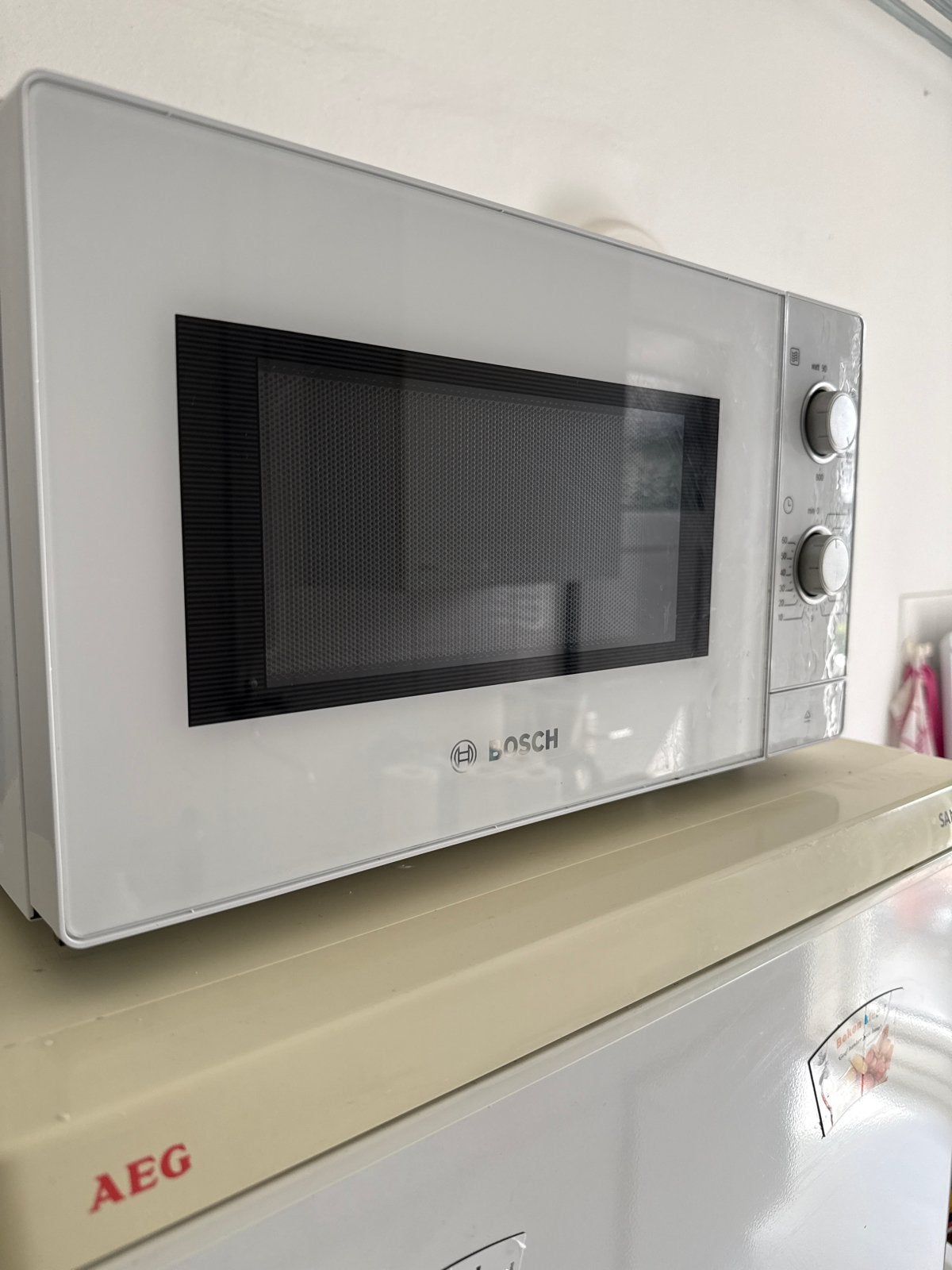 Bosch Vrijstaande Magnetron - Zo goed als nieuw, Witgoed en Apparatuur, Ophalen, Draaiplateau, Magnetron, Zo goed als nieuw