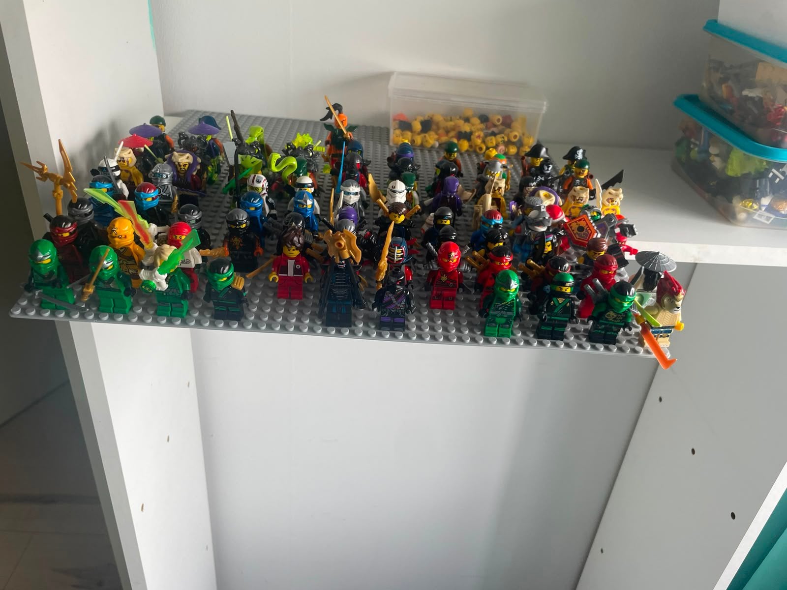Grote partij LEGO Ninjago poppetjes en accessoires, Ophalen of Verzenden, Gebruikt, Overige merken