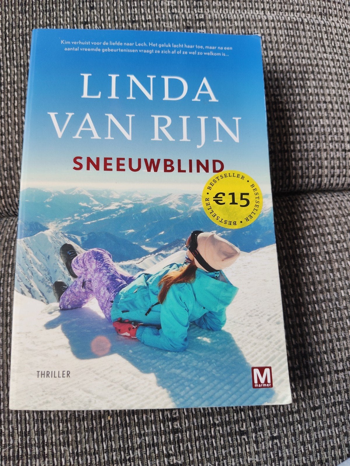Linda van Rijn - Sneeuwblind (Thriller), Boeken, Ophalen of Verzenden, Zo goed als nieuw, Linda van Rijn, Nederland