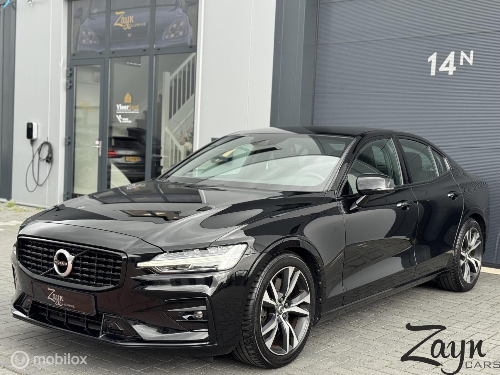 Volvo S60 2.0 B5 R-Design | 90DKM | Keyless | Camera |, Auto's, 15 km/l, Euro 6, 4 cilinders, 1969 cc
