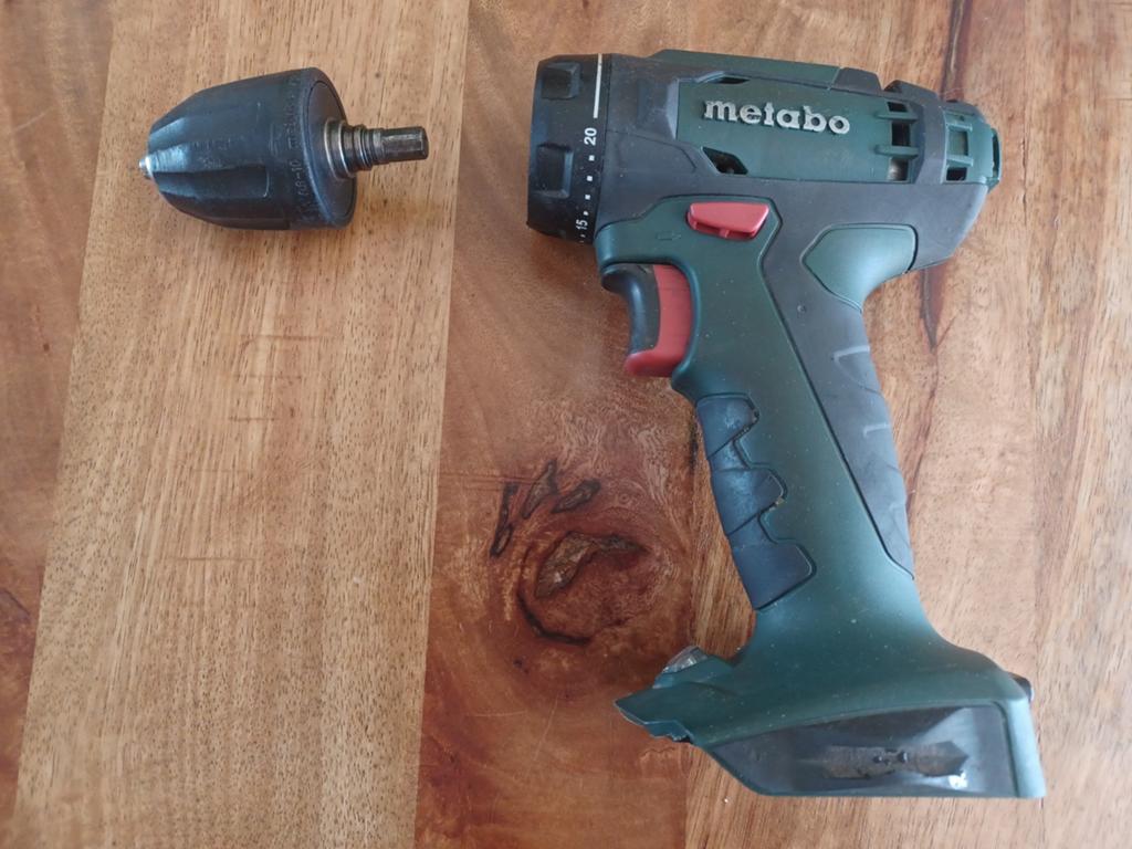 Metabo accu boormachine (defect), Doe-het-zelf en Verbouw, Gereedschap | Boormachines, Ophalen, Gebruikt, Boormachine