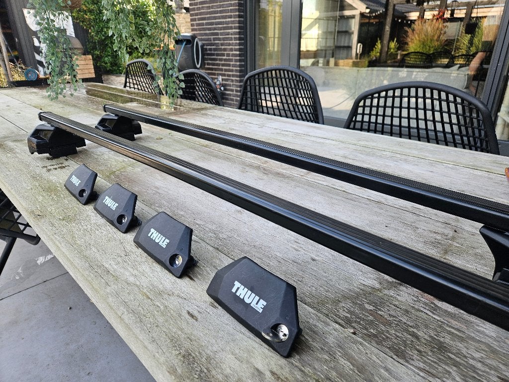 Thule squarebar renault grand scenic, Auto diversen, Ophalen, Zo goed als nieuw
