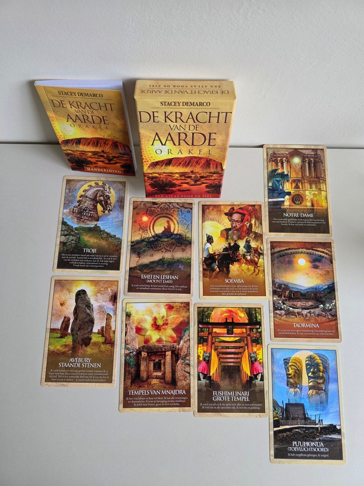 Stacey Demarco - De kracht van de Aarde orakel kaarten, Tarot of Kaarten leggen, Overige typen, Ophalen of Verzenden, Zo goed als nieuw