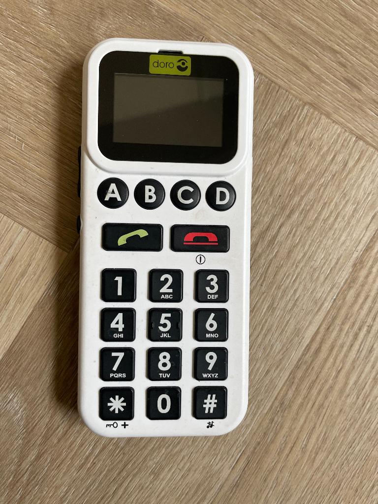 Te koop Doro 326i GSM mobile telefoon voor slecht zienden, Telecommunicatie, Mobiele telefoons | Overige merken, Ophalen, Geen camera