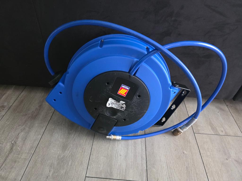 Zwenkbare haspel, Doe-het-zelf en Verbouw, Compressors, 100 liter of meer, Ophalen, Gebruikt, Minder dan 200 liter/min