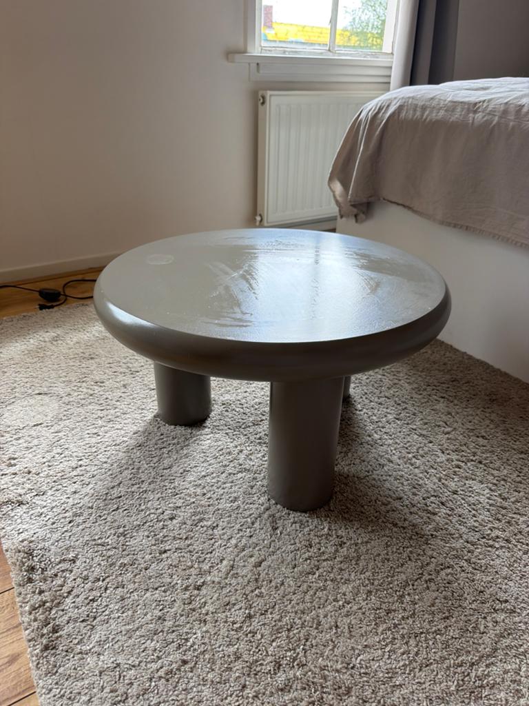 Stijlvolle ronde salontafel - Grijs, Huis en Inrichting, Tafels | Salontafels, Ophalen, Overige materialen, Gebruikt, Rond