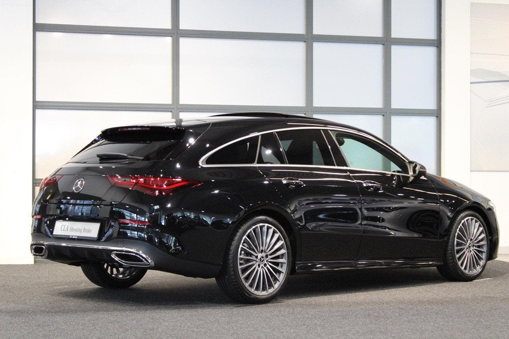 Mercedes-Benz CLA Shooting Brake 180 Star Edition AMG LIMITE, CLA, 136 pk, Gebruikt, 4 cilinders