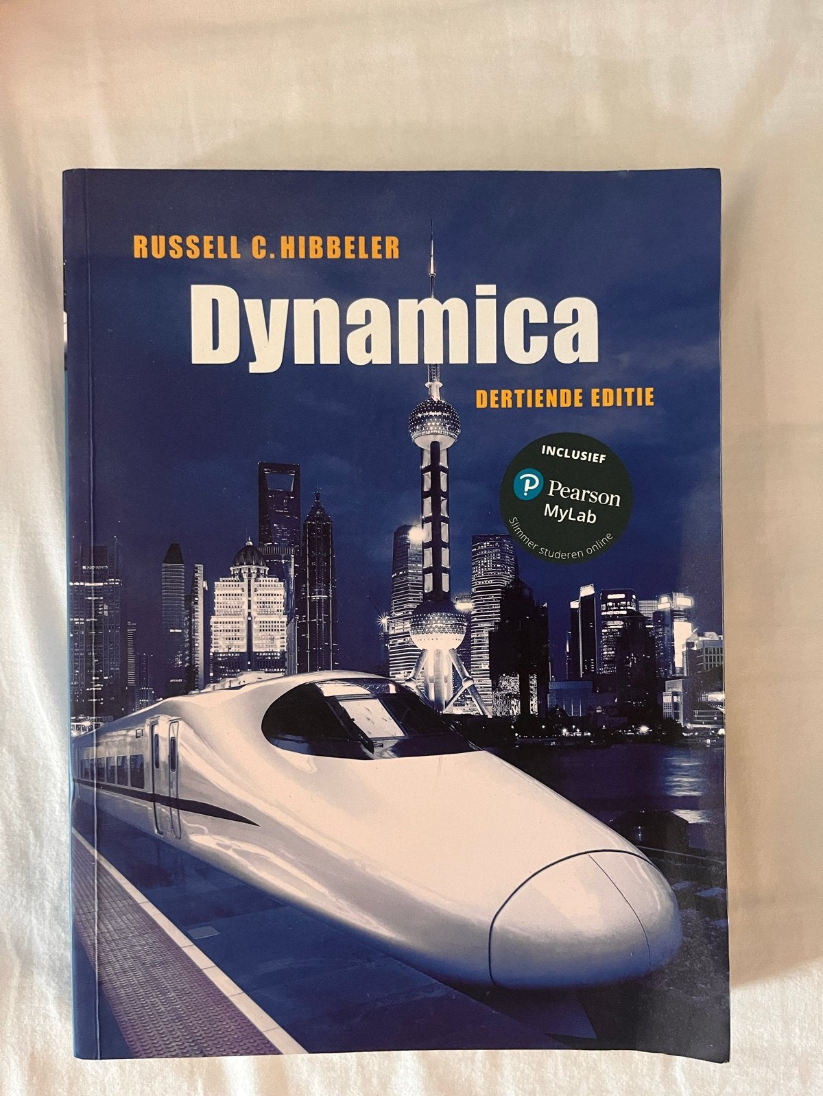 Dynamica - Russell C. Hibbeler (Dertiende editie), Ophalen of Verzenden, Gelezen, Werktuigbouwkunde