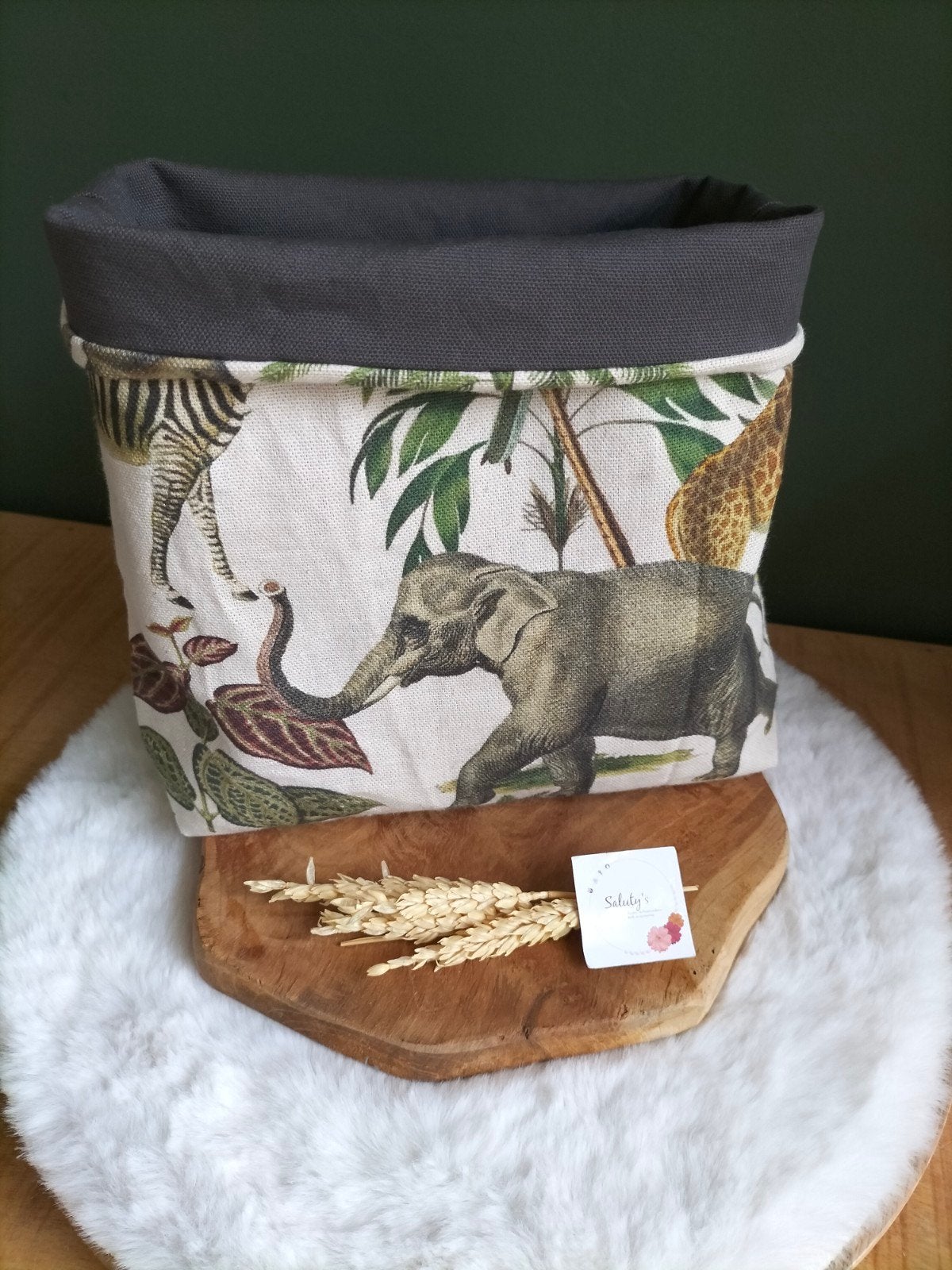 Nieuw handgemaakt • Luiermandje Jungle, Salutys kinder- en kraamcadeaus, Nieuw, Ophalen of Verzenden, Info@salutys.nl