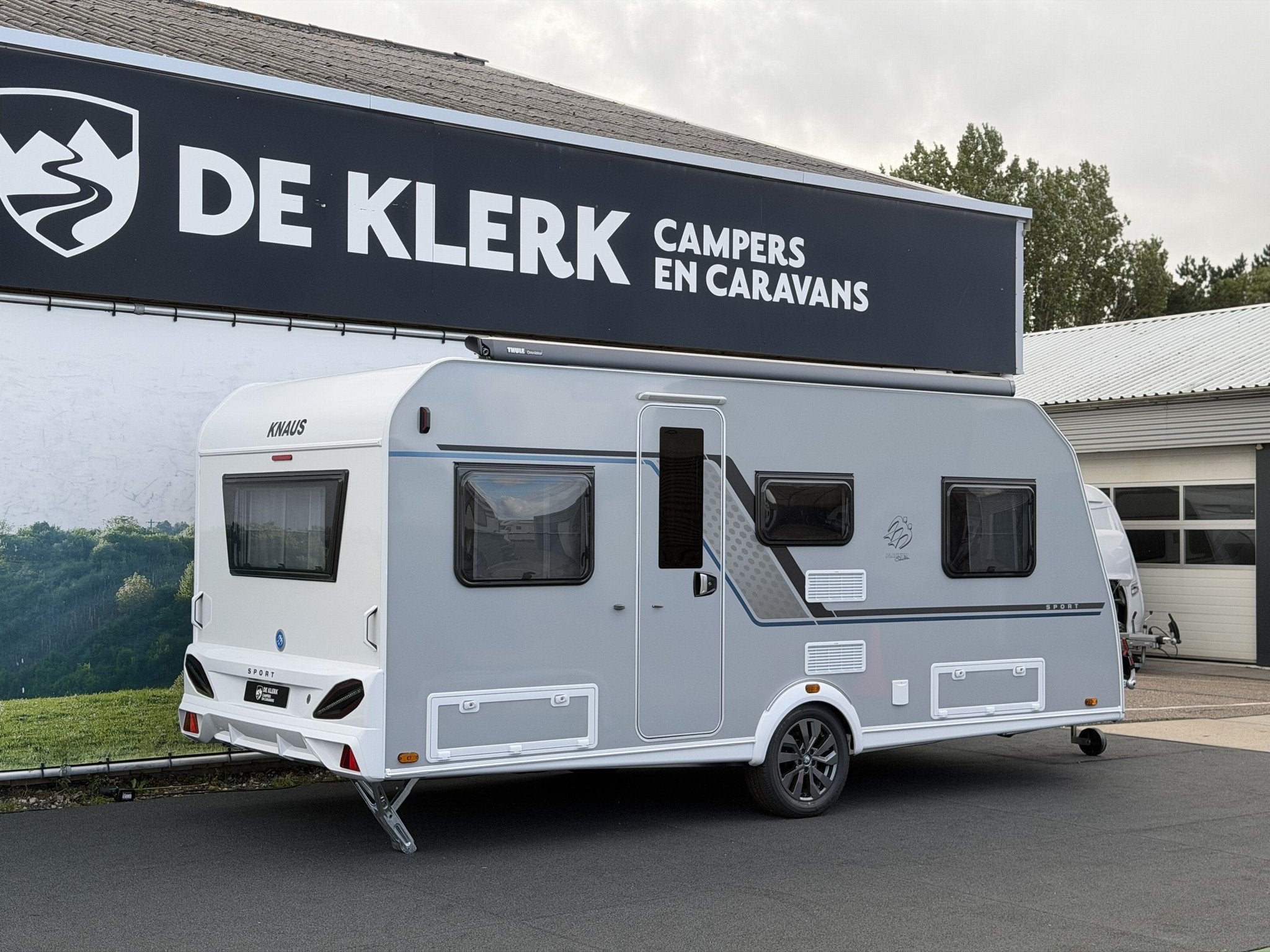 Knaus SPORT 500 EU PLATINUM SELECTION / 50% deals (bj 2027), 7 tot 8 meter, Bedrijf, Info@deklerkcaravans.nl, Knaus
