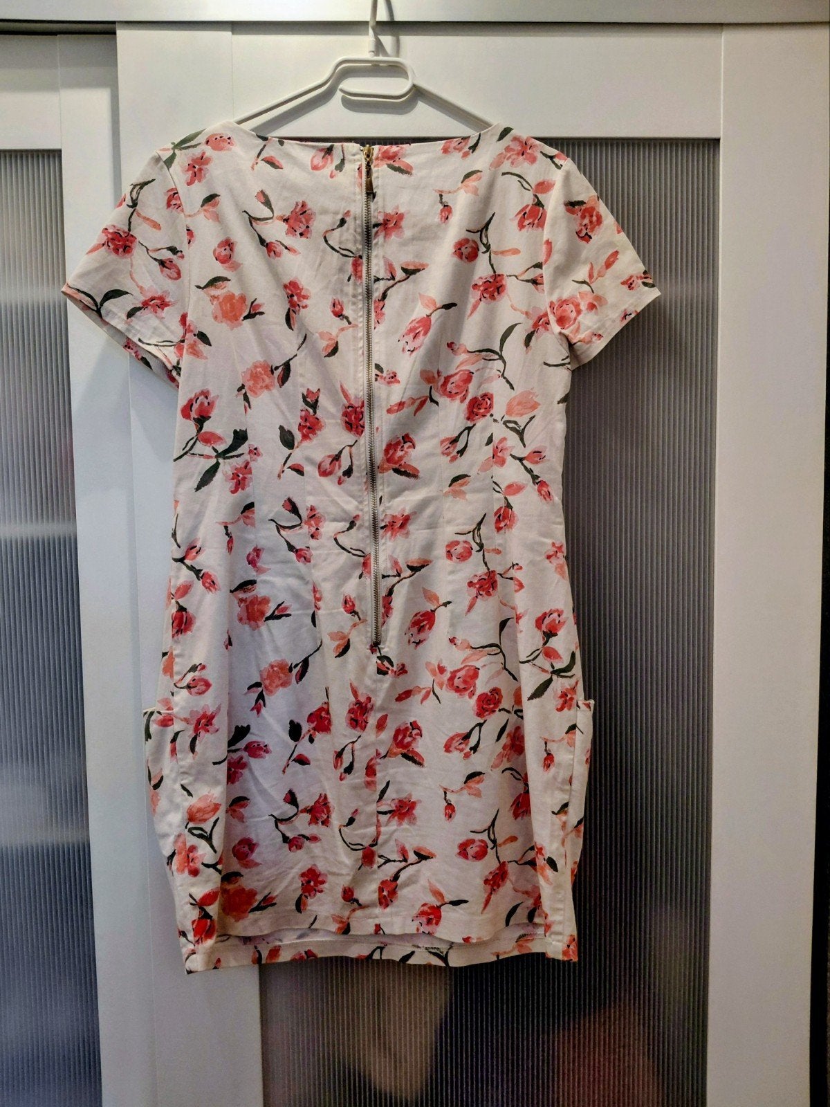 romantisch wit met roze roosjes jurkje maat M, Kleding | Dames, Maat 38/40 (M), Wit, Ophalen of Verzenden, Zo goed als nieuw