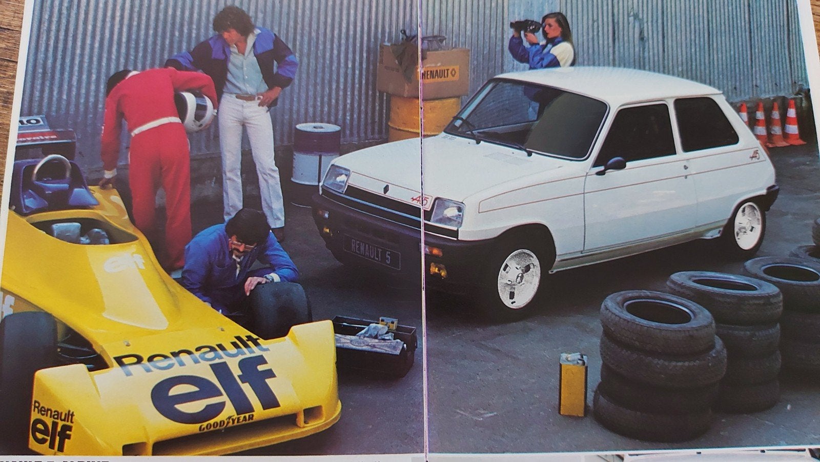 Prachtige 1980 Renault 5 folder Compact formaat Franstalig, Ophalen of Verzenden, Zo goed als nieuw, Renault